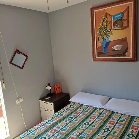 Casa Serra - - Alquila 3 Con Garaje