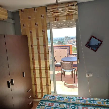 Privatunterkunft Casa Serra - - Alquila 3 Con Garaje