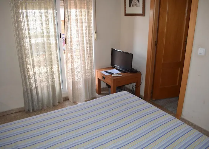 Casa Serra - - Alquila 3 Con Garaje * Paterna