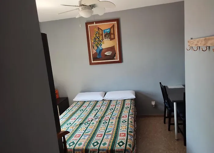 Rum i privatbostad Casa Serra - - Alquila 3 Con Garaje Paterna